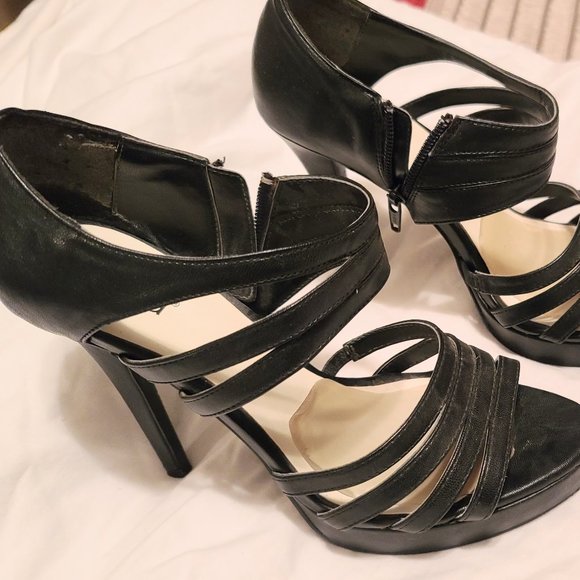 Diba Shoes - Black Ankle Zip Heels